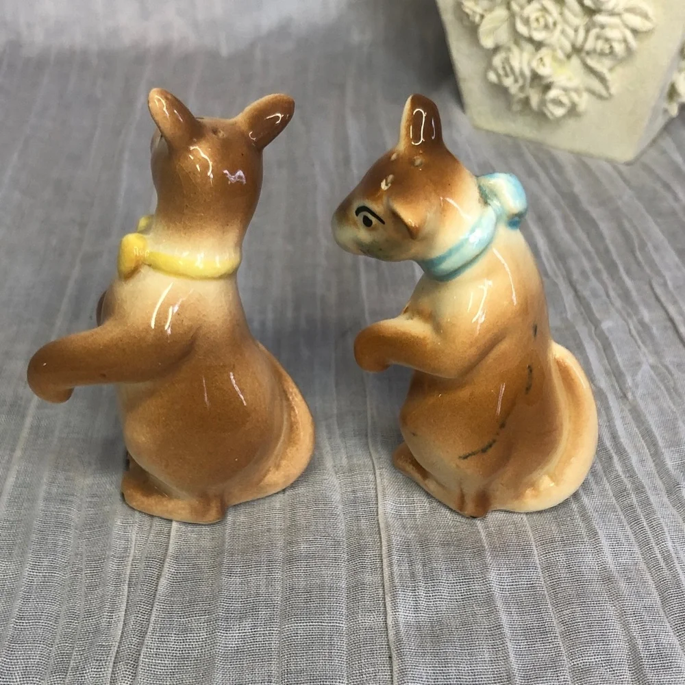Vintage whimsical cute ceramic KANGAROO SALT & PEPPER shaker set